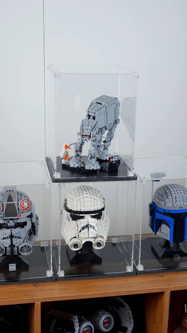 Hemlet Amazon.com: NAOCARD Acrylic Display Case for Lego Star Wars Helmet